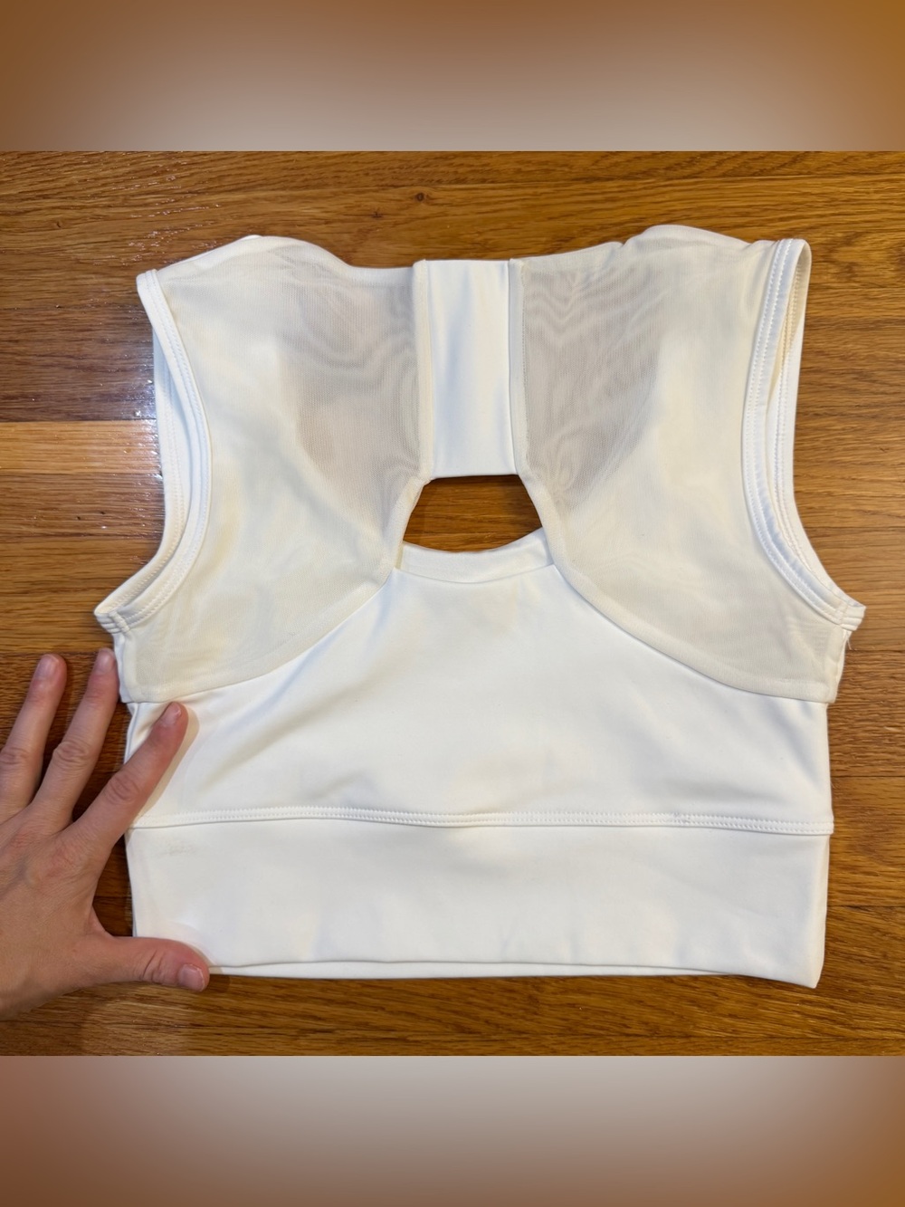 Forme Posture-Supporting Bra - Picture 4 of 6
